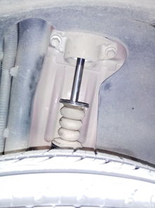 后輪懸掛減震橡膠防塵套簡易應急修復指南